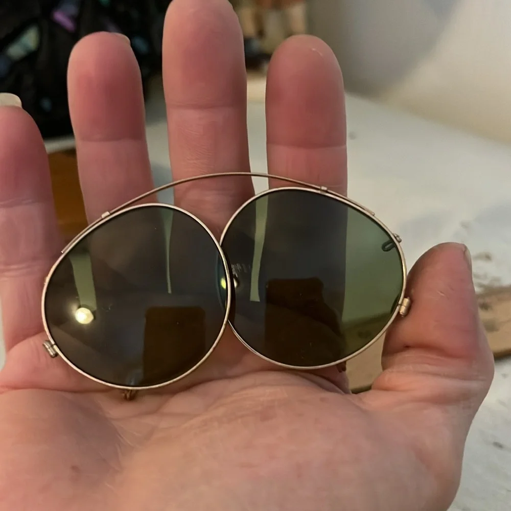 Vintage Cool Ray clip on sunglasses and case